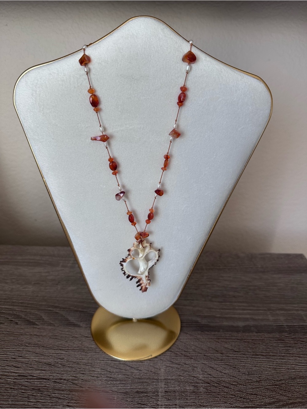 VTG Carnelian Stones, Pearls + Murex Endiva Center Cut Shell Nylon Rope Necklace